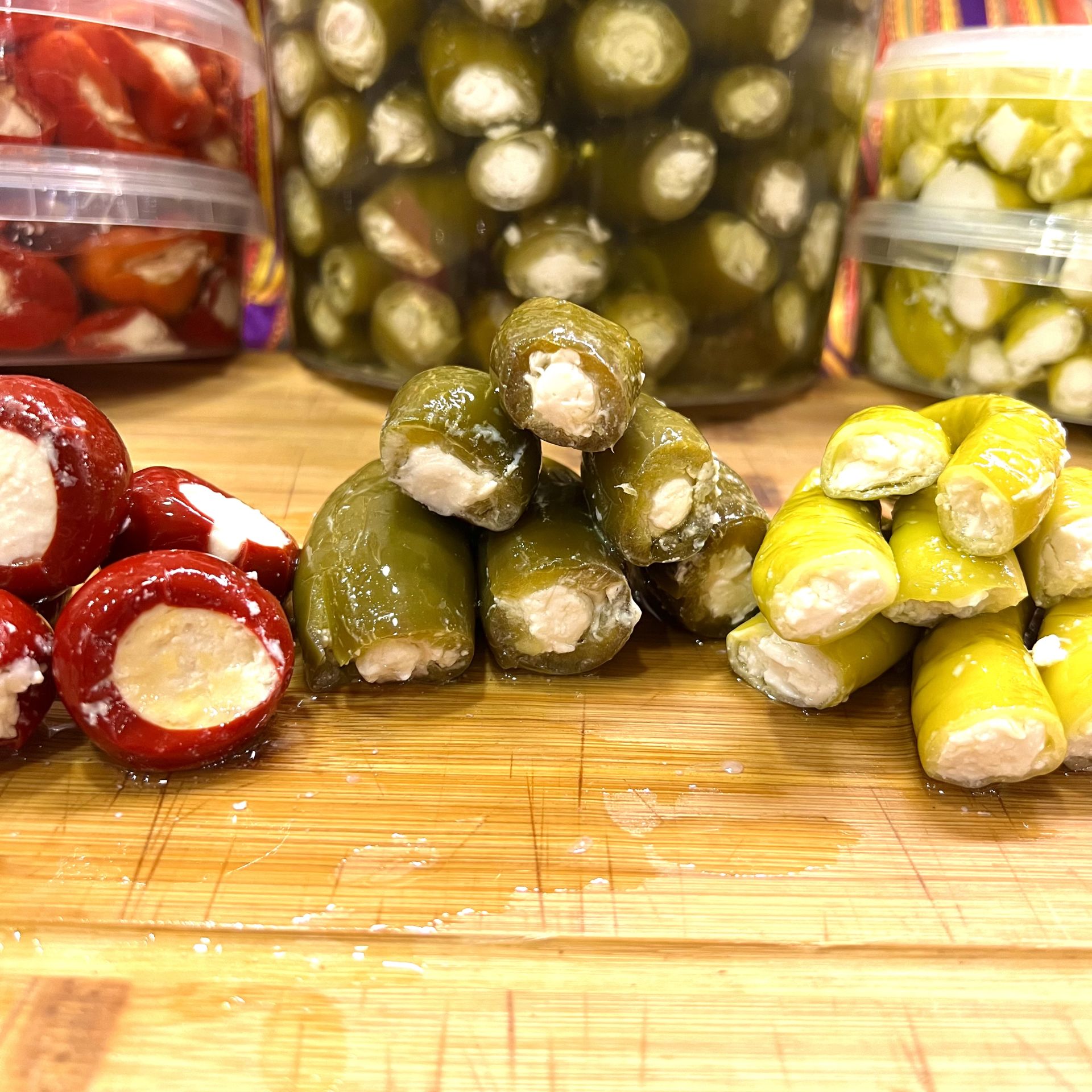 Peynir Dolgulu Biber Turşusu